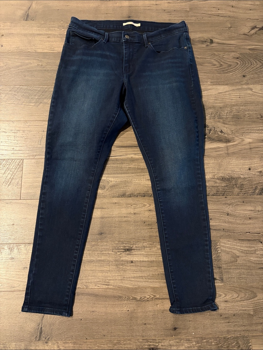 Levi's curvy skinny jeans